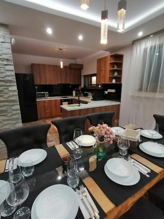 Къща За Гости Радост Guest House Radost Razlog Ngoại thất bức ảnh